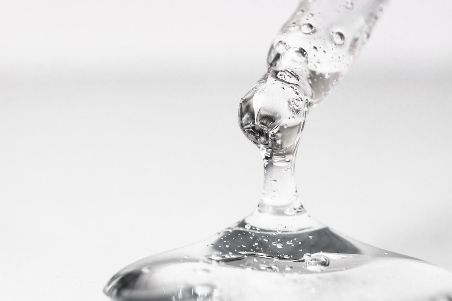 5% NIACINAMIDE (B3) FLAWLESS SKIN SERUM.  CHOOSE THIS serum for skin barrier protection, skin flaws and brightness. GET 20% OFF. Use code SUPERDOSE20